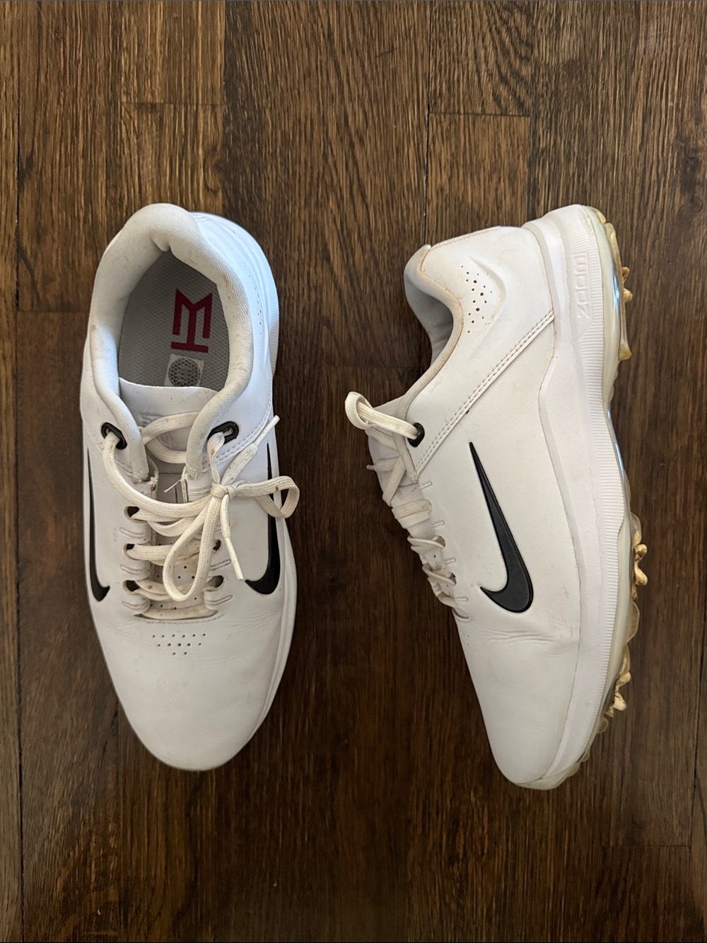 USED Nike Tiger Woods golf shoes size 8.5 in fair condition no box